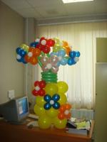 Букет из шаров №20 (1050 рублей) 11 цветочков с основанием